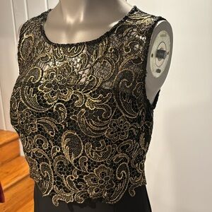Forever 21 Black and Gold Lace Shift Dress